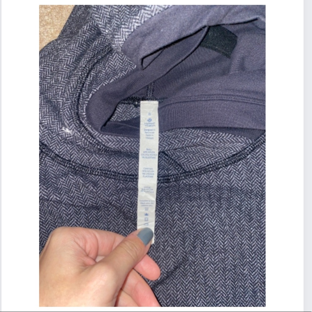 Lululemon Pull Over - image 4